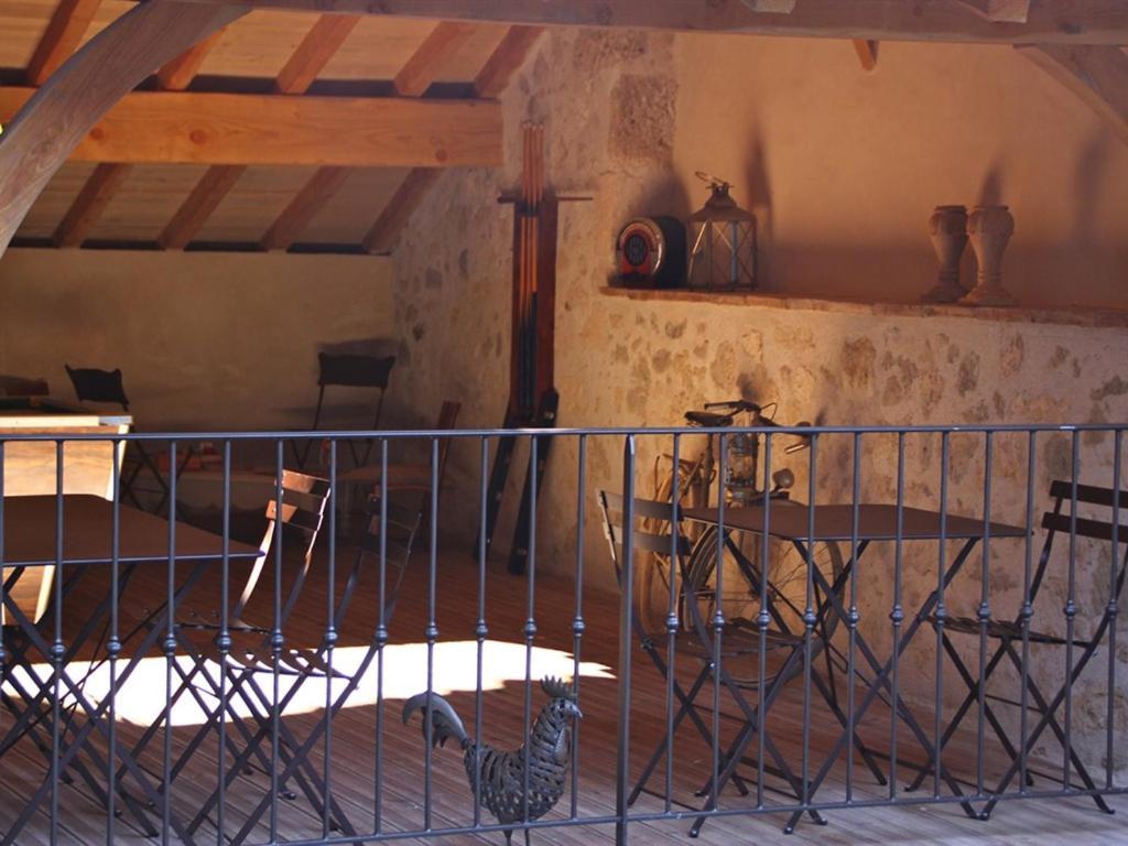 Du Cote De Chez Jeanne Hotel Fourcès Eksteriør billede