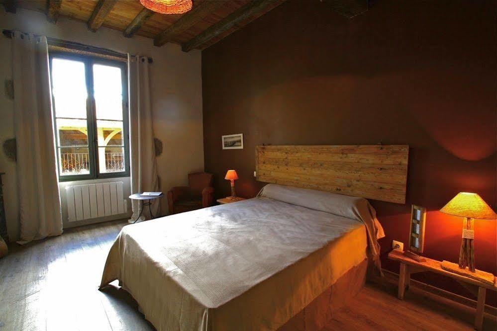 Du Cote De Chez Jeanne Hotel Fourcès Eksteriør billede
